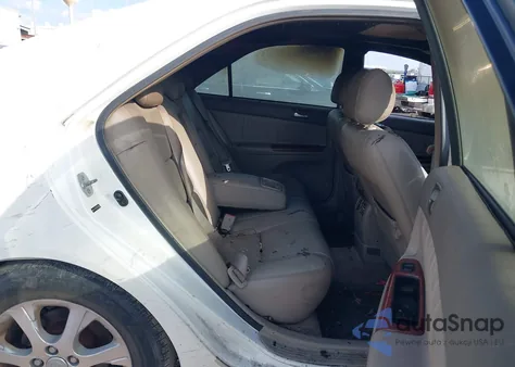 2005 Toyota Camry Xle z USA, uszkodzony, nr VIN 4T1BE32K25U403029